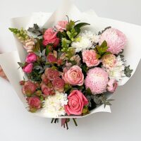 Gorgeous Roseville Flowers for Birthdays and Anniversaries