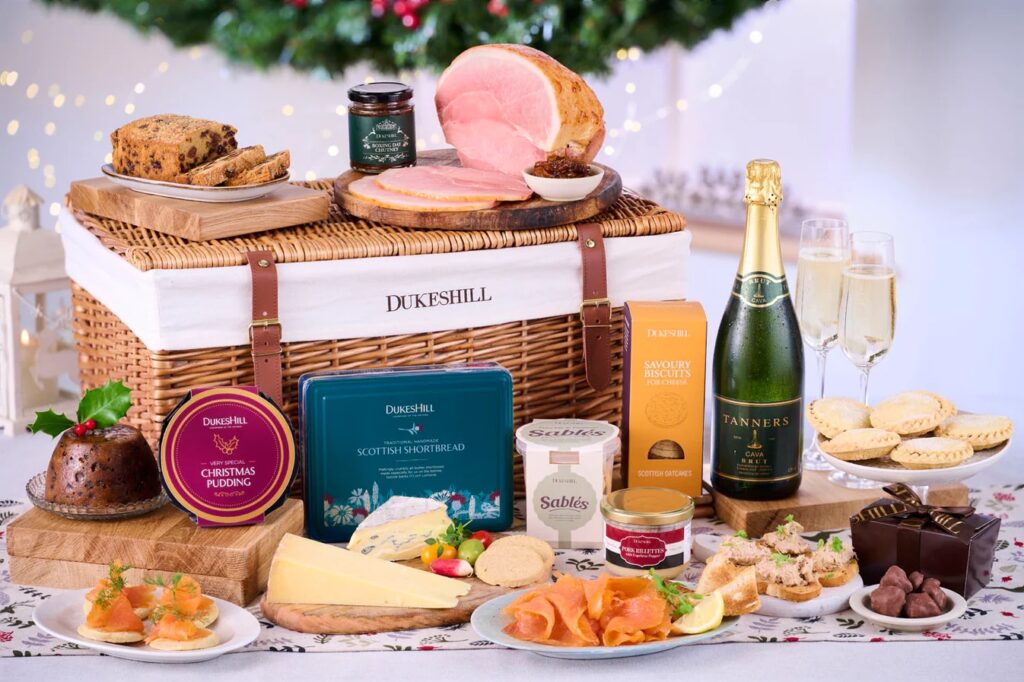 Compare the Best Gourmet Food Hampers Brisbane for Corporate Clients